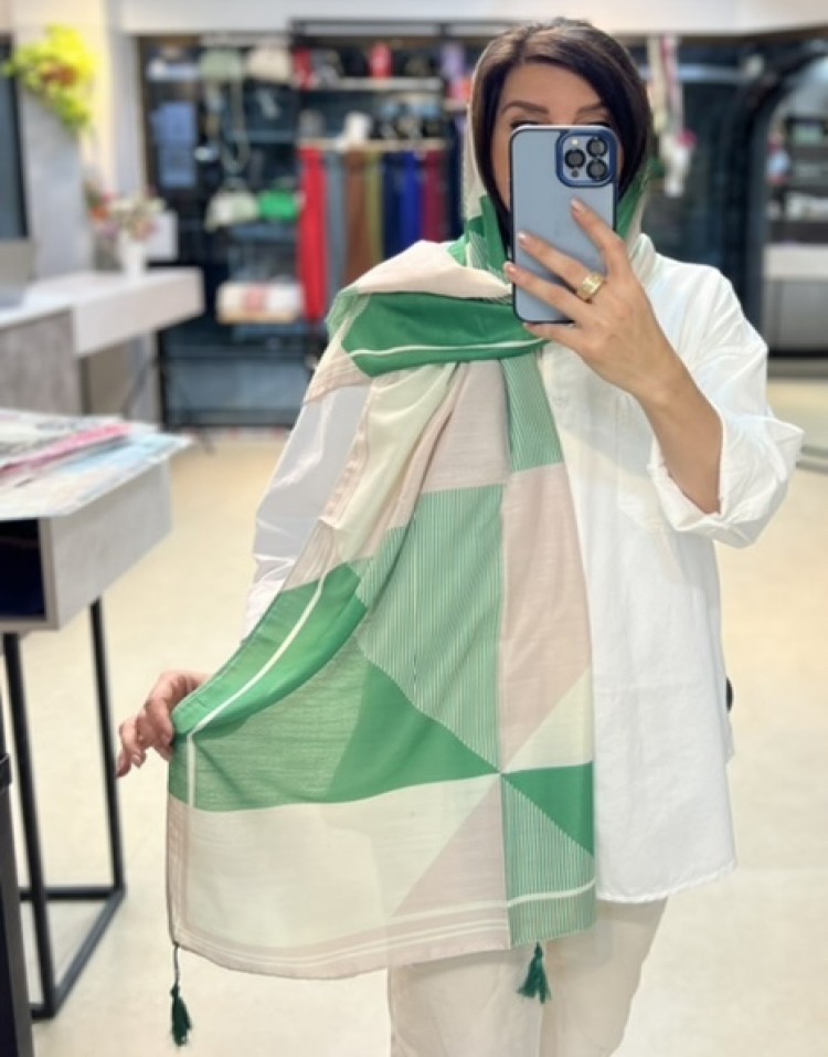 شال نخی طرحدار code:532