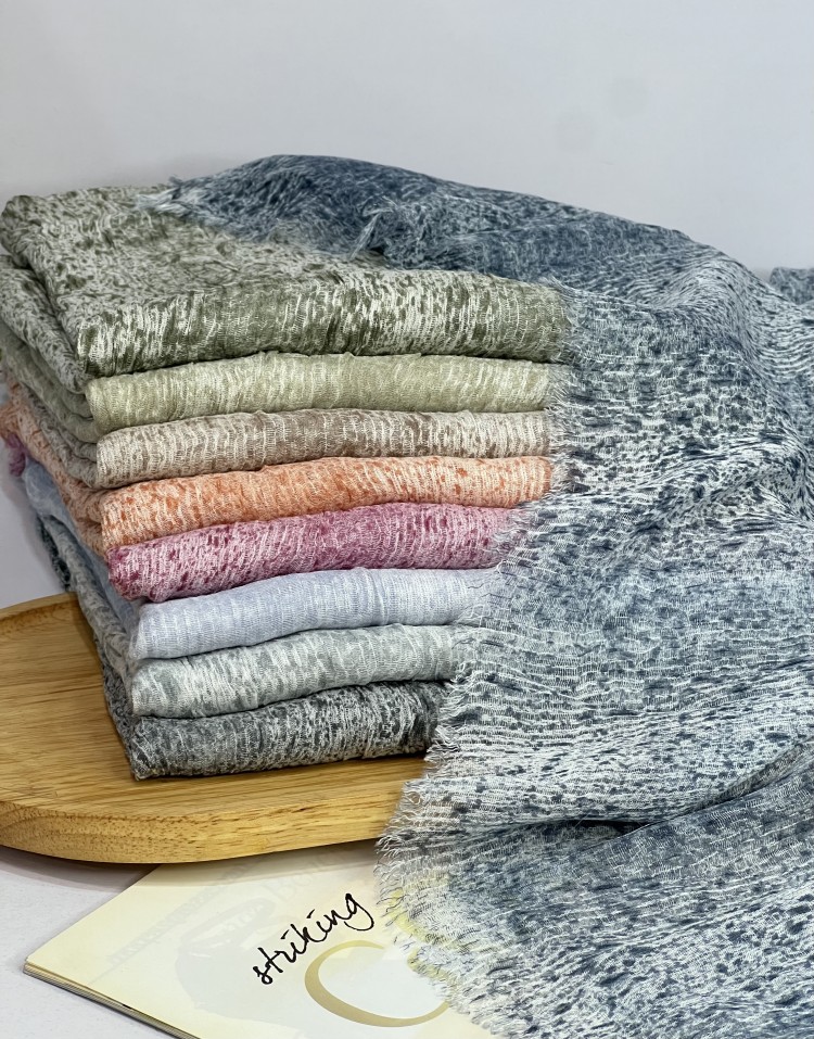 شال ویسکوز ابریشم ابرو بادی وارداتی code:2464