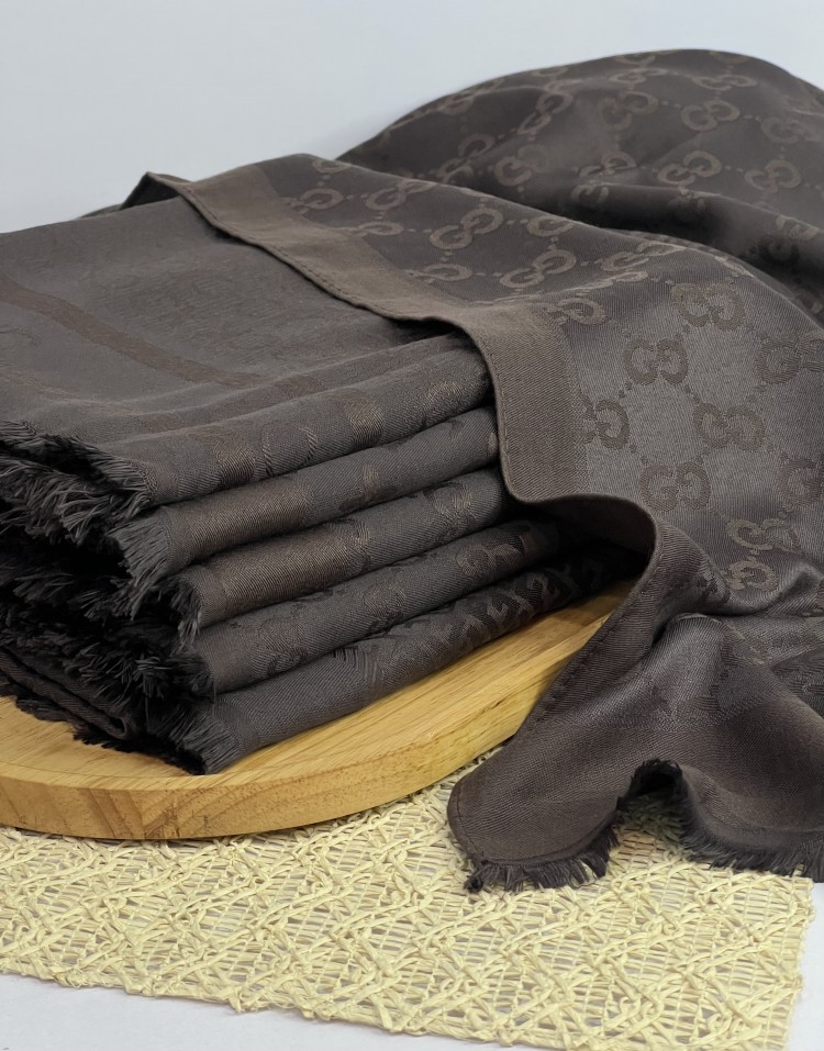 شال طرح مارک قهوه ایcode:2037