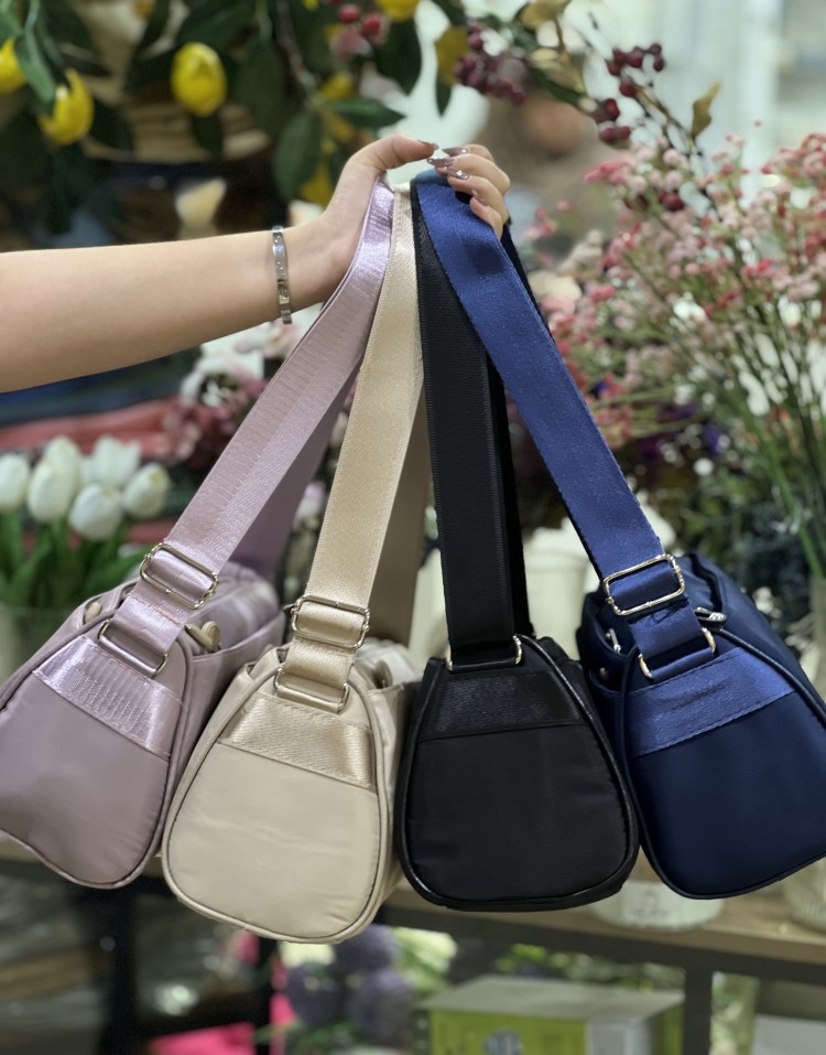 کیف برزنتی وارداتی سلنا code:3047