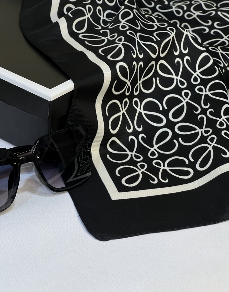 روسری ساتن نخ مارک لوإوcode:3091