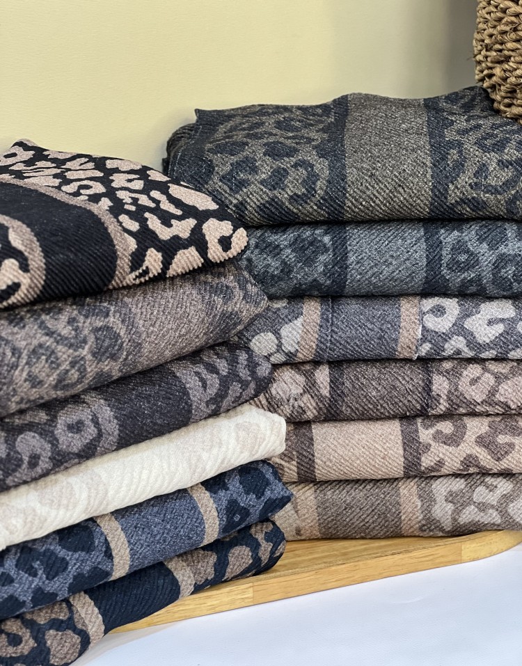 روسری پلیسه پلنگی code:3100