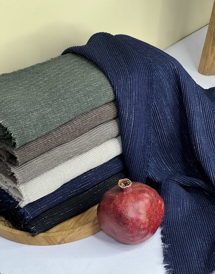 شال پلیسه شاین دار دورریشcode:3133