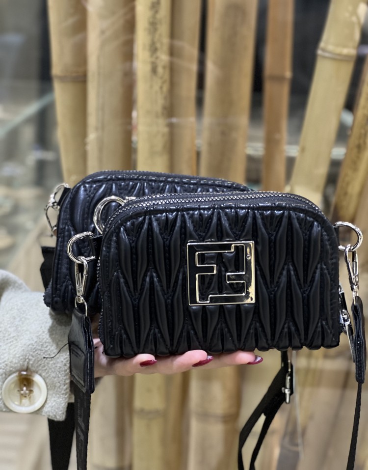 مینی بگ چرمی دوزیپ code:3162