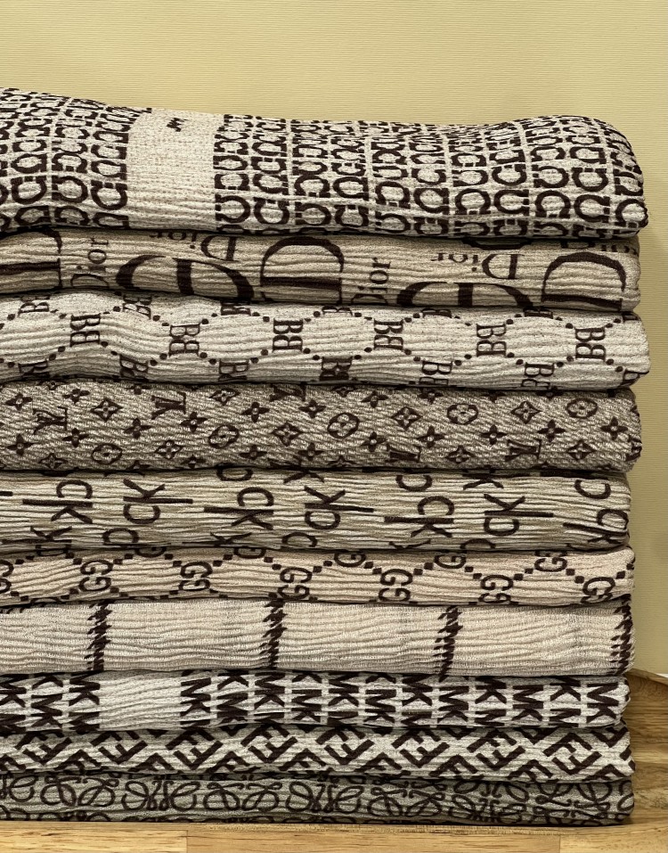 شال پلیسه کرم قهوه ای مارکcode:3174