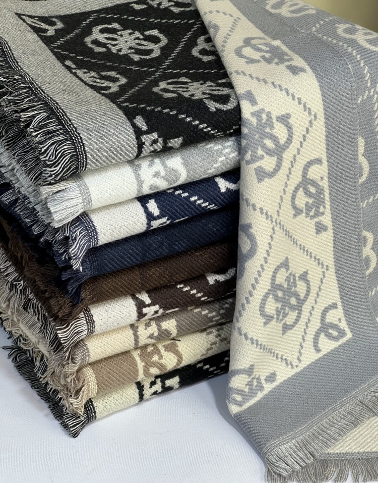 شال کشمیر دورو مارک  code:3207 GUESS