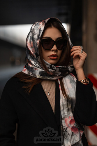 ست کردن عینک آفتابی با روسری و شال 1