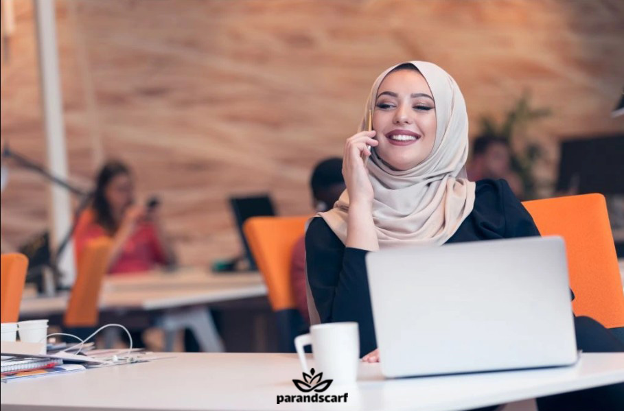 شال بهتر است یا روسری؟ 1